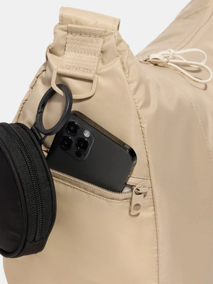 Under Armour Dámská taška STUDIO Slouchy Duffle